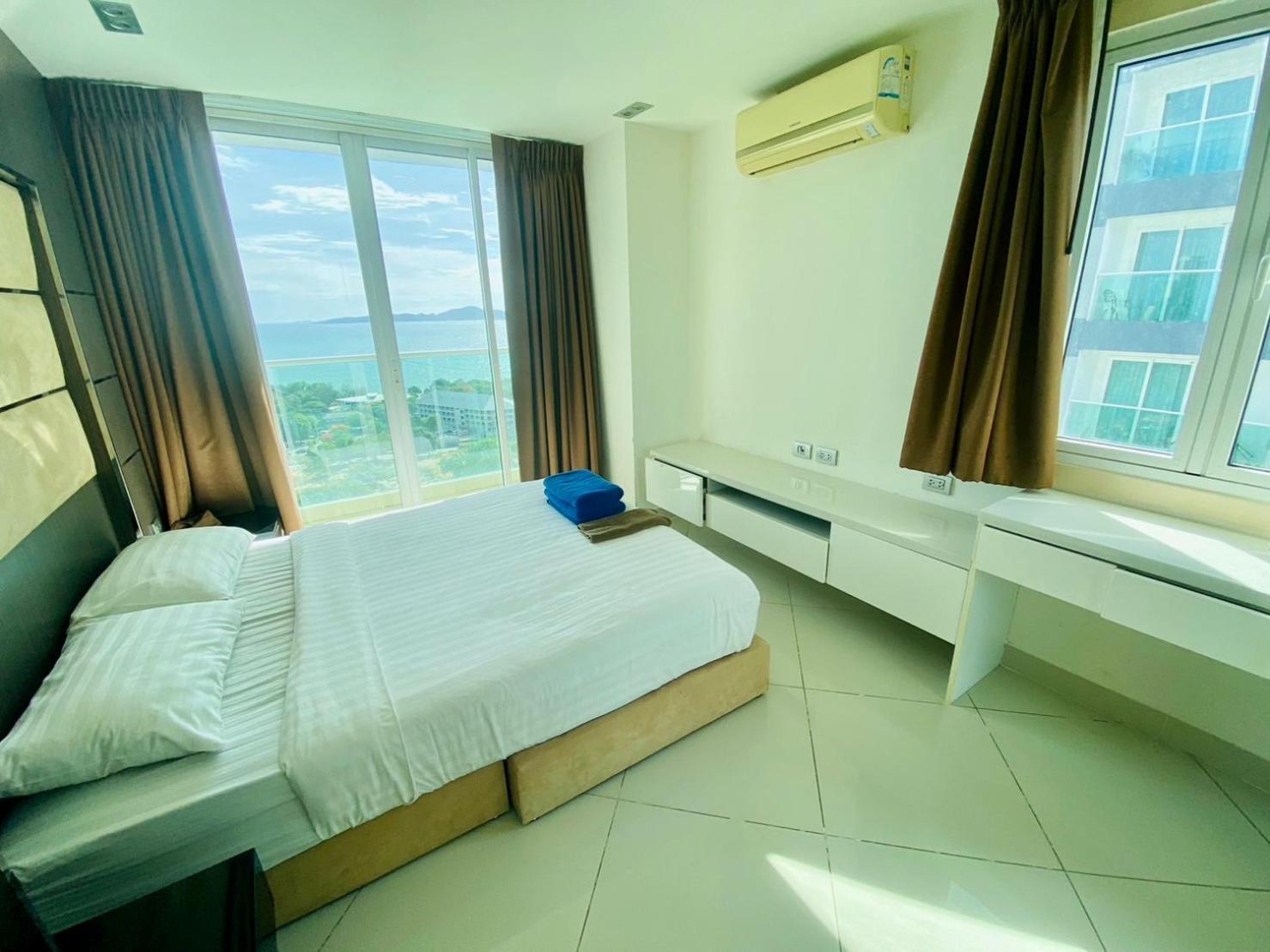The View Cosy Beach By Pattaya Sunny Rentals Szoba fotó